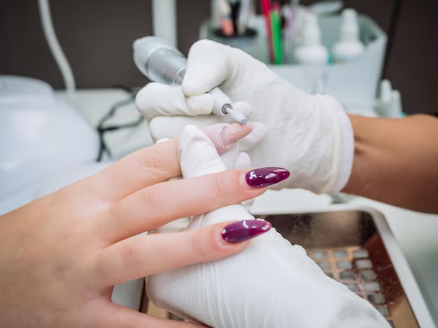 Surrey  Acrylic Nail courses